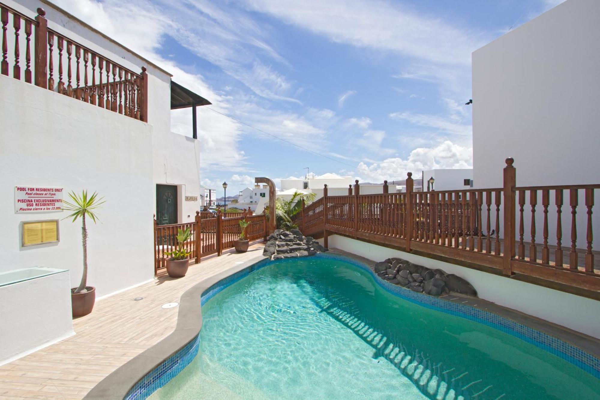 Casa Margarita - Shared Pool - Close To Seafront Promenade Punta Mujeres Exteriör bild